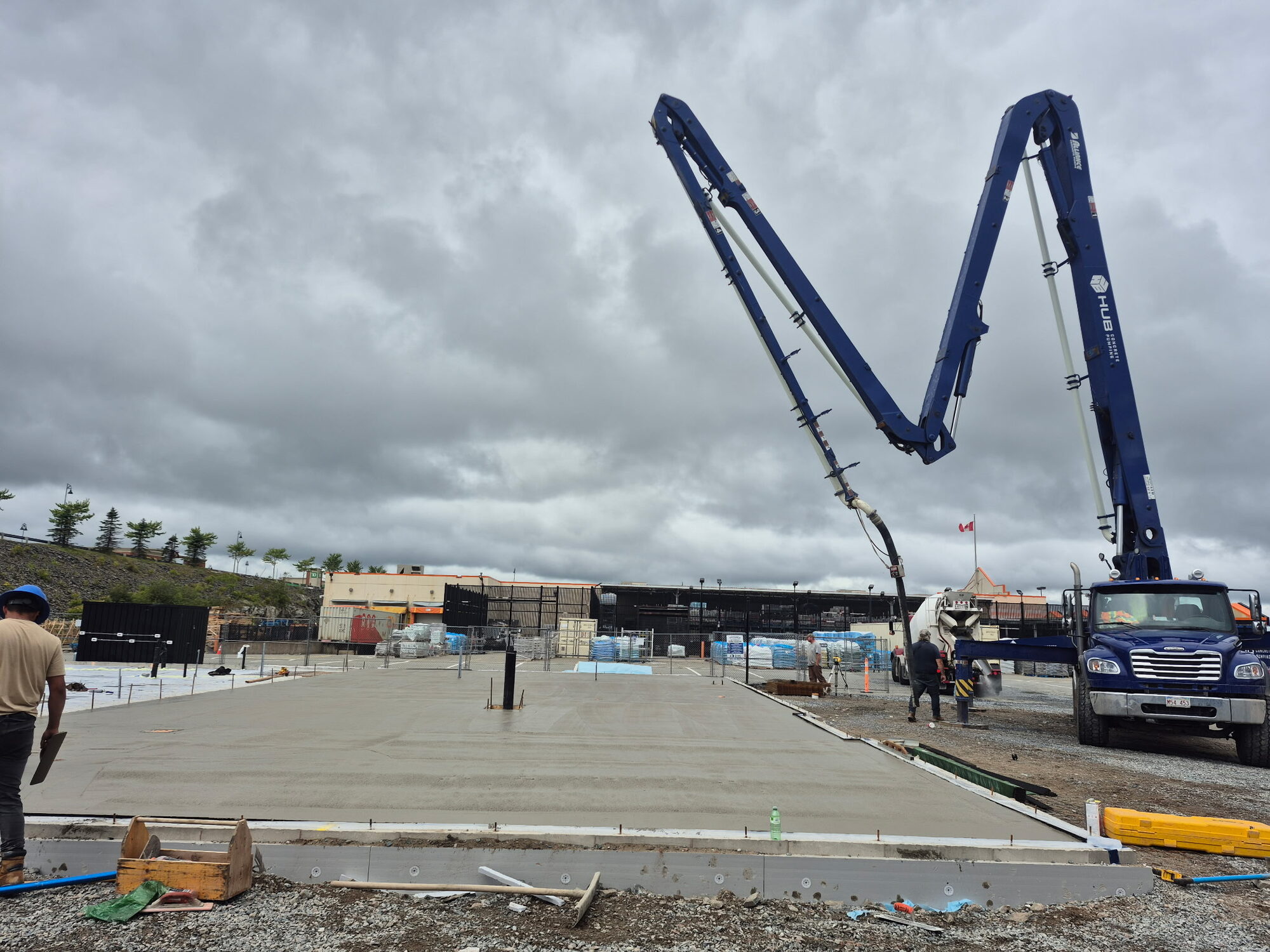 Restaurant slab and foundations on a live retail site